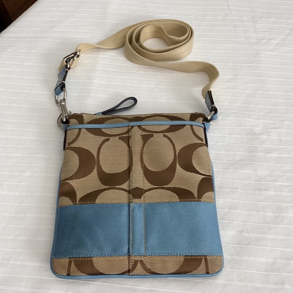 COACH - Picture 2 of 10